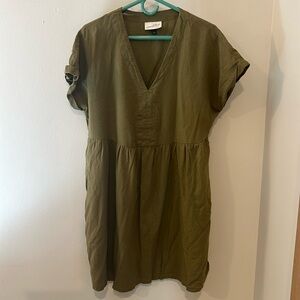 Universal Threads Target dress WITH POCKETS! Size L green linen.